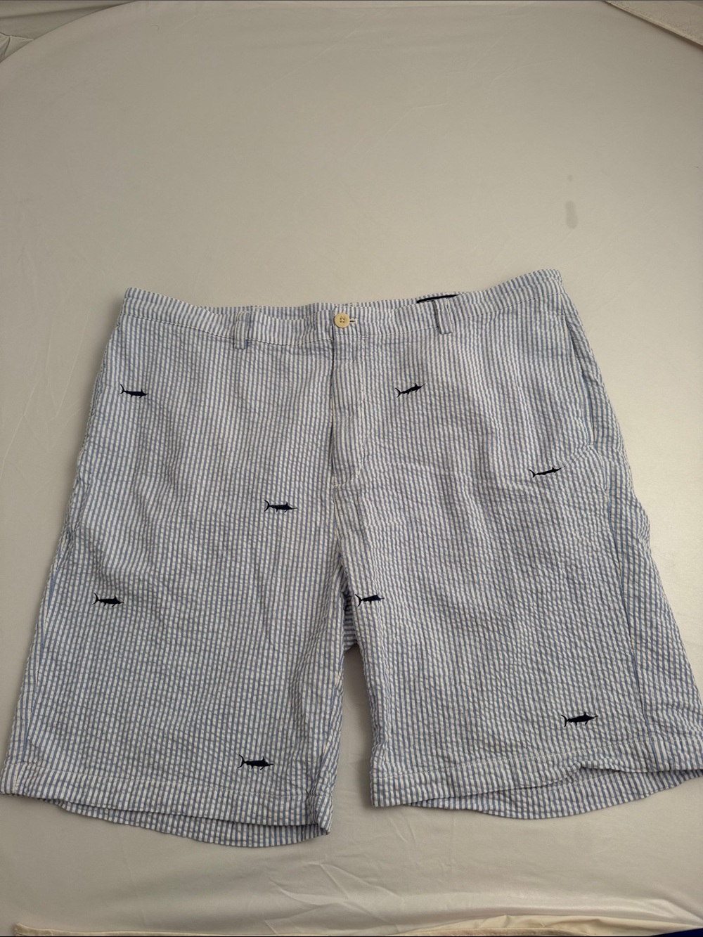 Vineyard Vines blue white seersucker marlin print club shorts 42